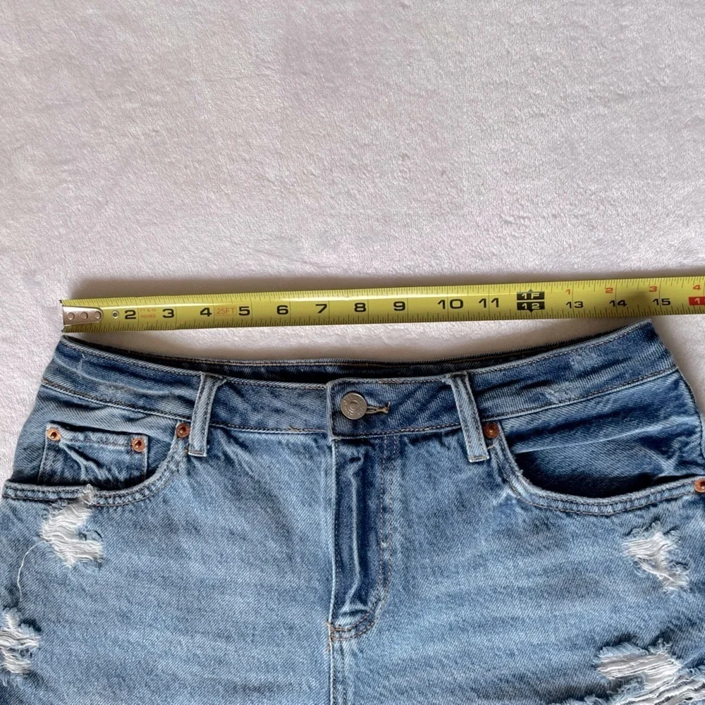 House of Harlow 1960 Distressed Denim Cutoff Shorts 28 High Rise Festival